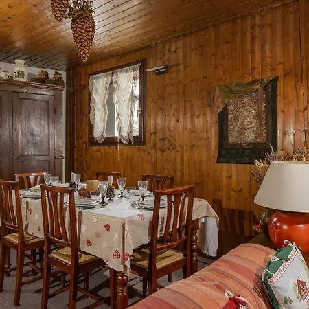 L'outa 111 - Happy * Chamonix